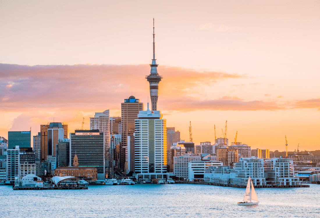 A picture of Auckland, in New Zealand, where a British family is considering to relocate