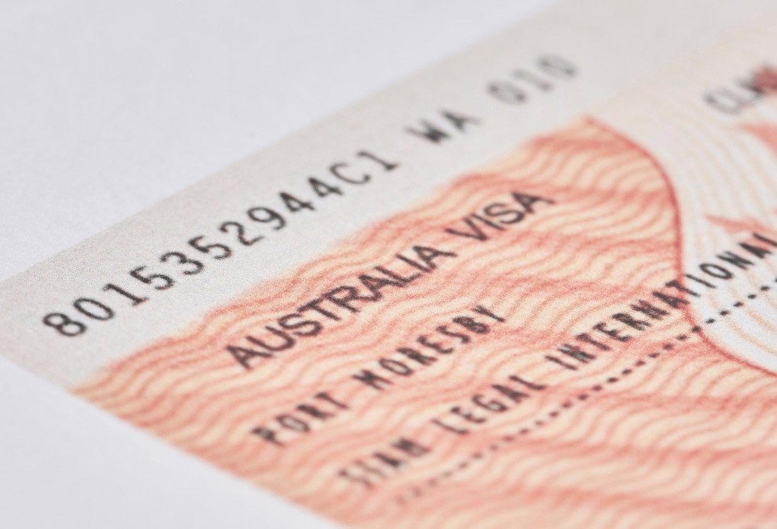 A British person using a private relocation service for their visa application, to immigrate from the UK to Australia